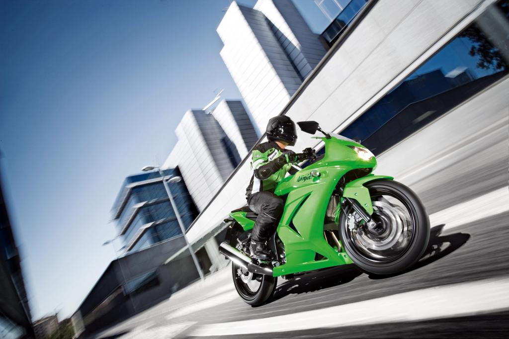Fahrbericht Kawasaki Ninja 250R: Günstige Einstiegssportlerin 