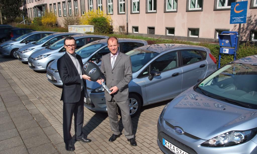 Ford beginnt mit der Auslieferung von Fiesta Econetic an Cambio Carsharing-Gruppe