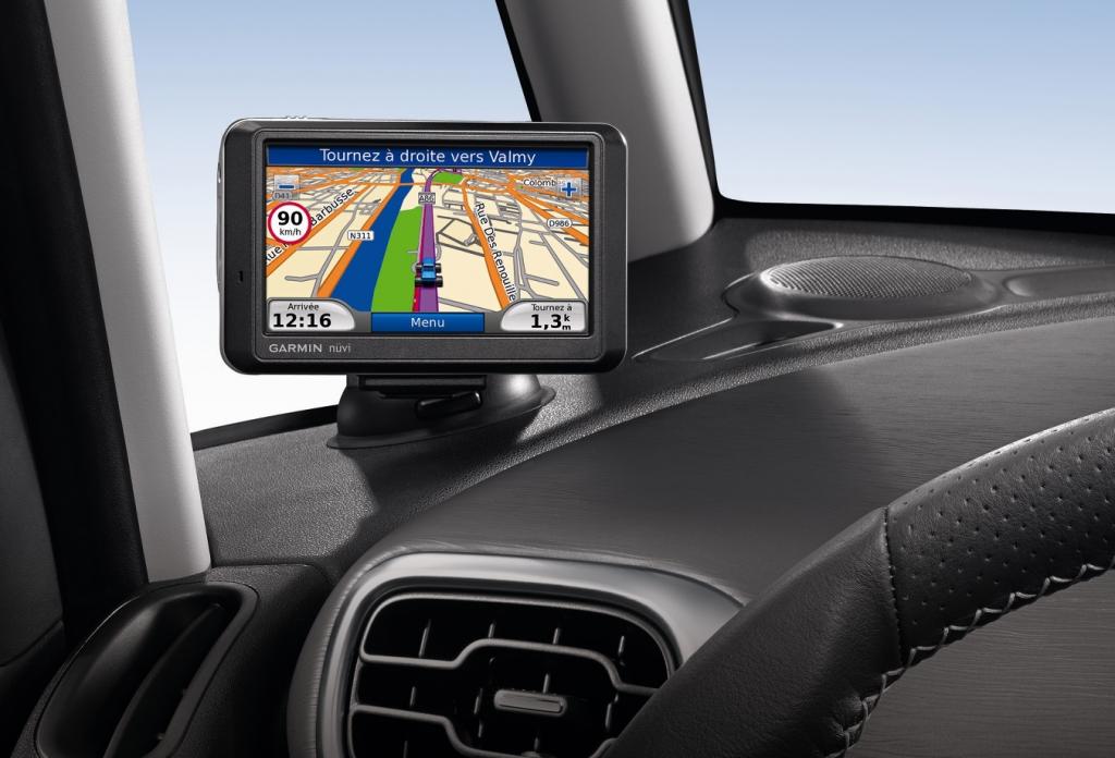 Garmin beliefert PSA mit Navigationsgeräten