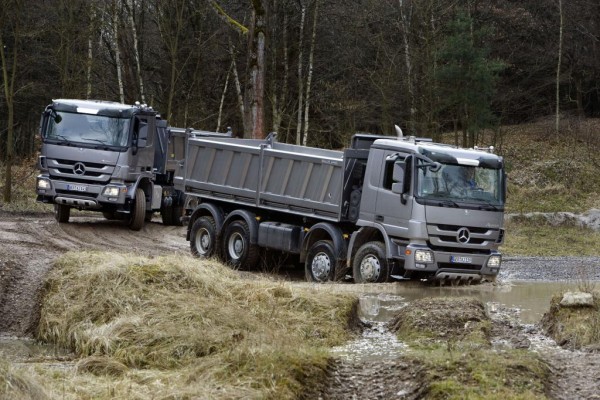 Mercedes-Benz mit Bauversion des Actros