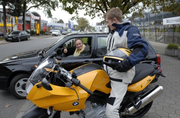 Motorradsaison: AvD appelliert an gegenseitige Rücksichtnahme