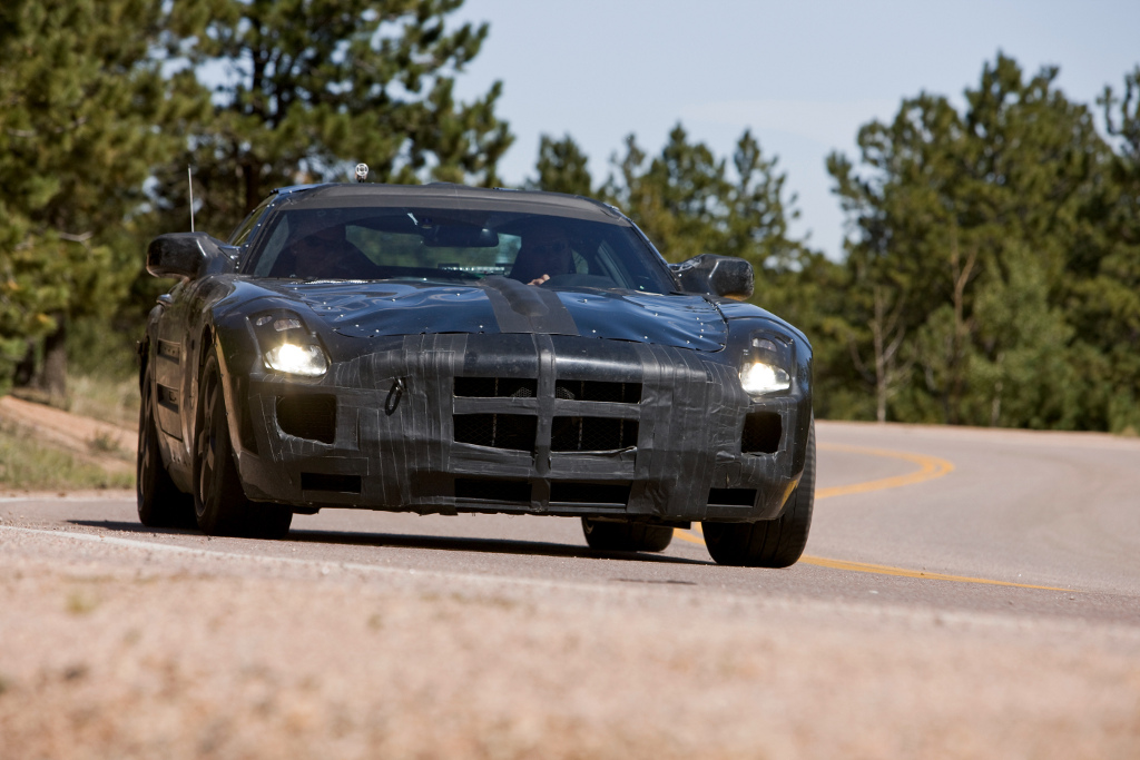 New York 2009: AMG lüftet noch ein bisschen den Schleier über dem SLS 