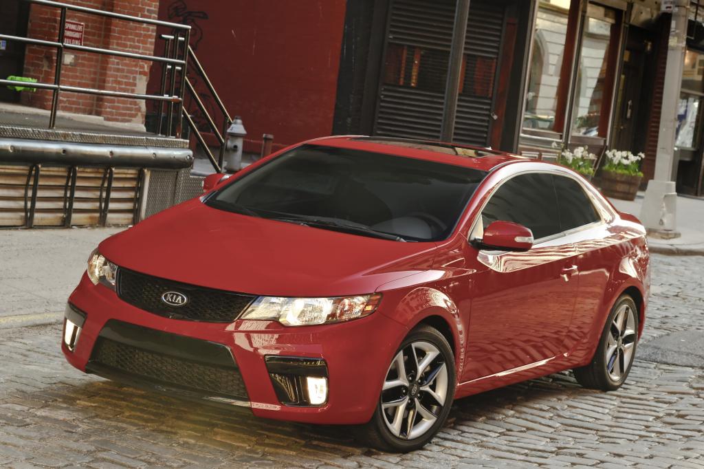 New York 2009: Kia präsentiert Forte Koup