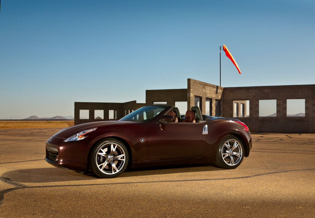 Nissan zeigt Roadster-Version des 370Z 