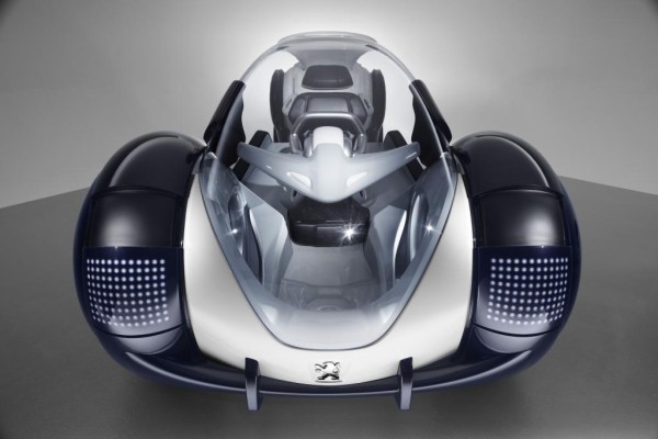 Peugeot präsentiert Design-Studie ''RD'' im Maßstab 1:1