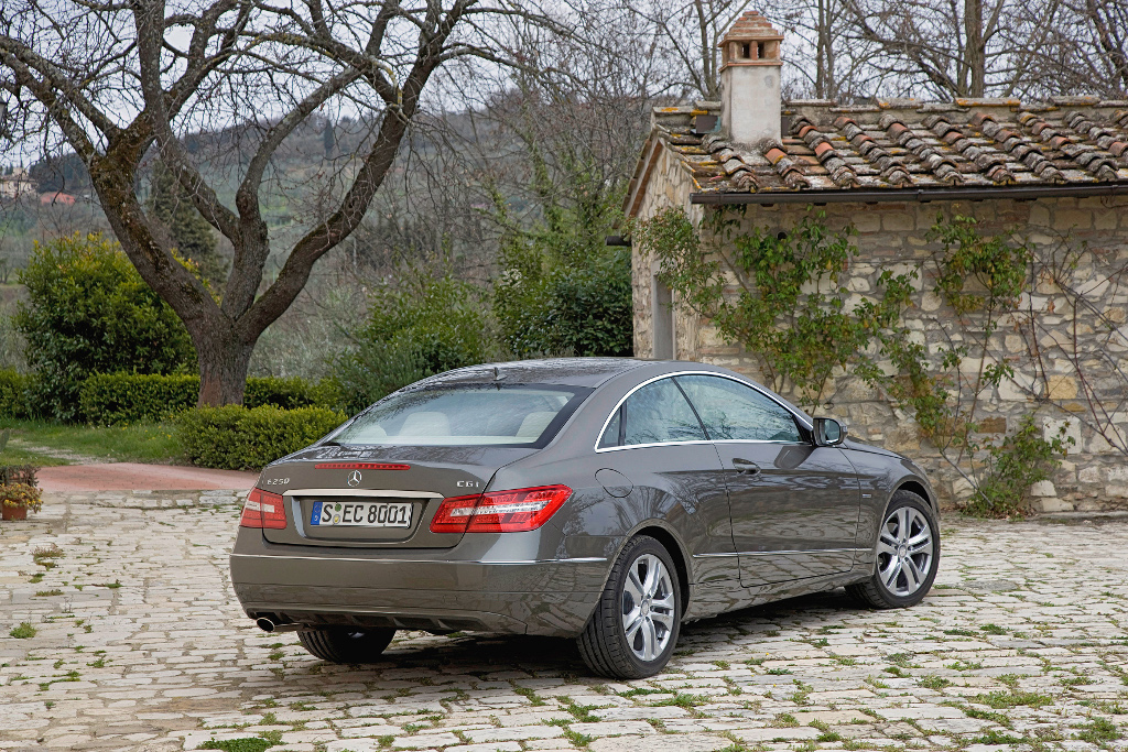 Presse-Präsentation Mercedes-Benz E 250 CGI Blue Efficiency Coupé: Bruder Leichtfuß