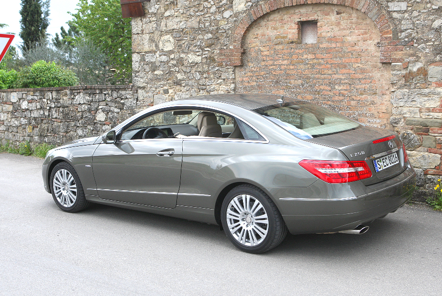 Presse-Präsentation Mercedes-Benz E 250 CGI Blue Efficiency Coupé: Bruder Leichtfuß