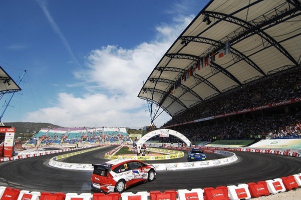 Sebastien Ogier rückt nach vorne: Zurück und wieder nach vorne
