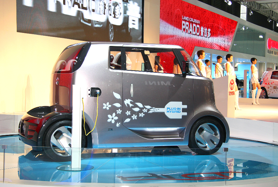 Shanghai 2009: Hybridantriebe beherrschen die Szene