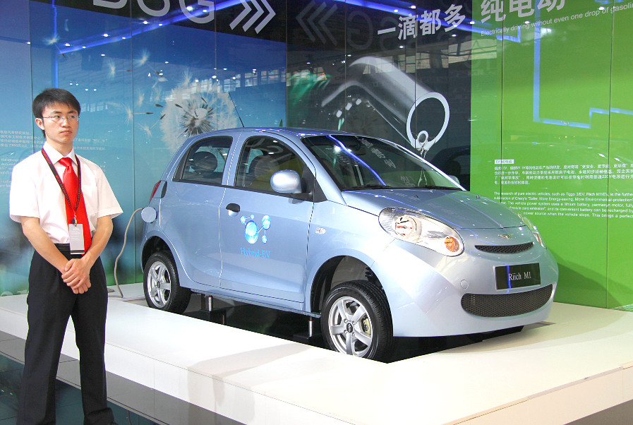 Shanghai 2009: Hybridantriebe beherrschen die Szene