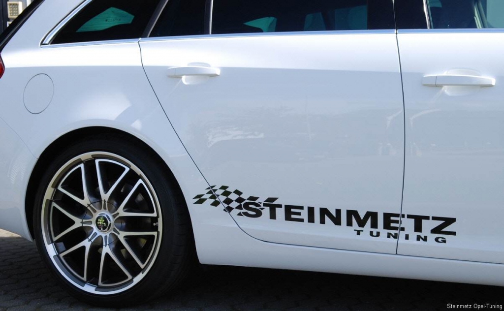 Tuning World Bodensee 2009: Weltpremiere des Insignia SportsTourer by Steinmetz - Bild(3)