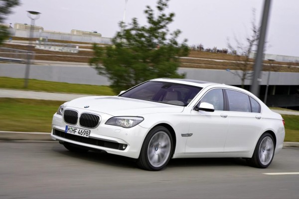 Zwölf Zylinder für BMW 7er 
