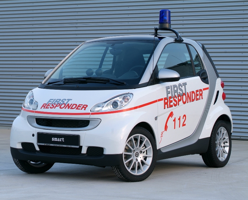  Eine Premiere und viele Lösungen von Profis für Profis: Mercedes-Benz auf der RETTmobil 2008: 