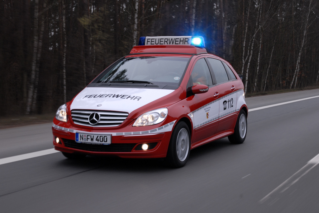 Eine Premiere und viele Lösungen von Profis für Profis: Mercedes-Benz auf der RETTmobil 2008: