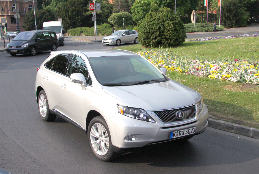 Lexus RX 450 h: Auf der Suche nach Parallelen