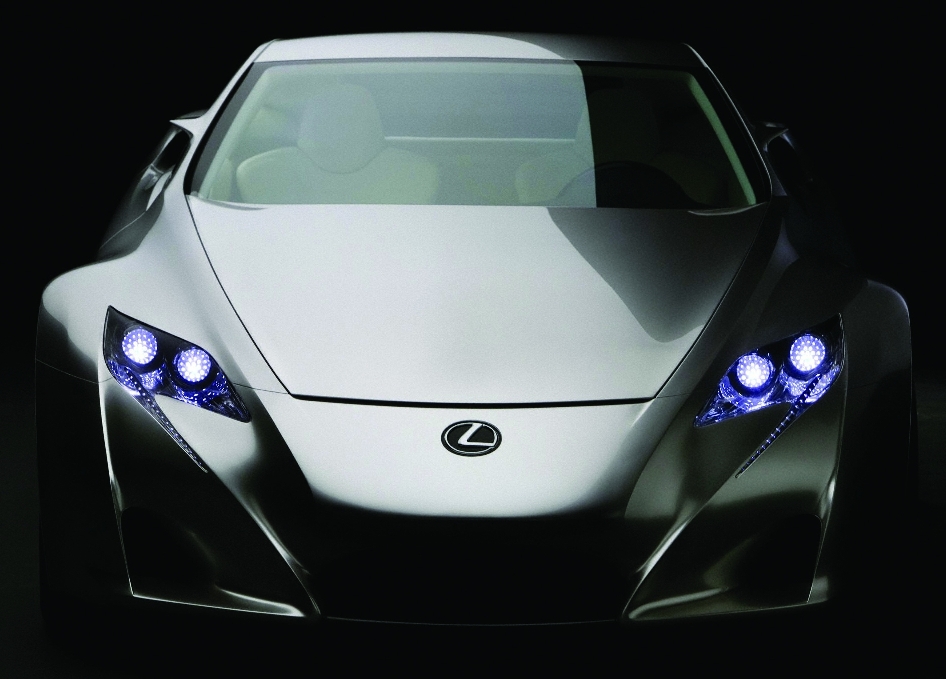 Lexus startet mit LF-A-Vorserienfahrzeugen beim 24-Stunden-Rennen