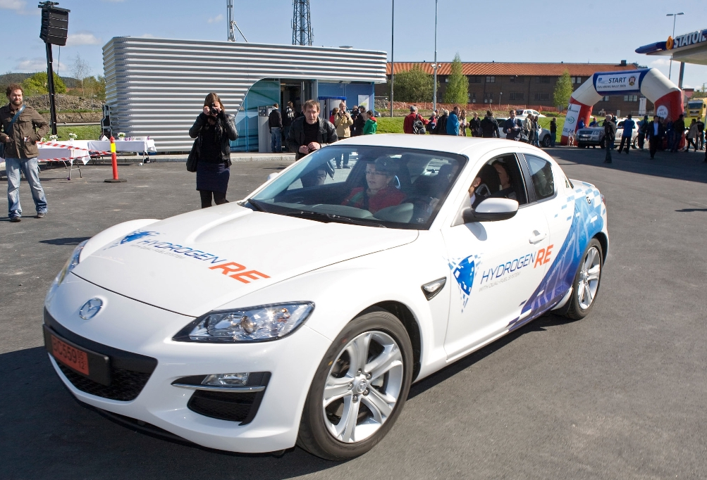 Mazda RX-8 Hydrogen RE in Oslo präsentiert