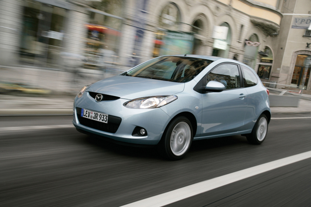 Mazda2 - Front