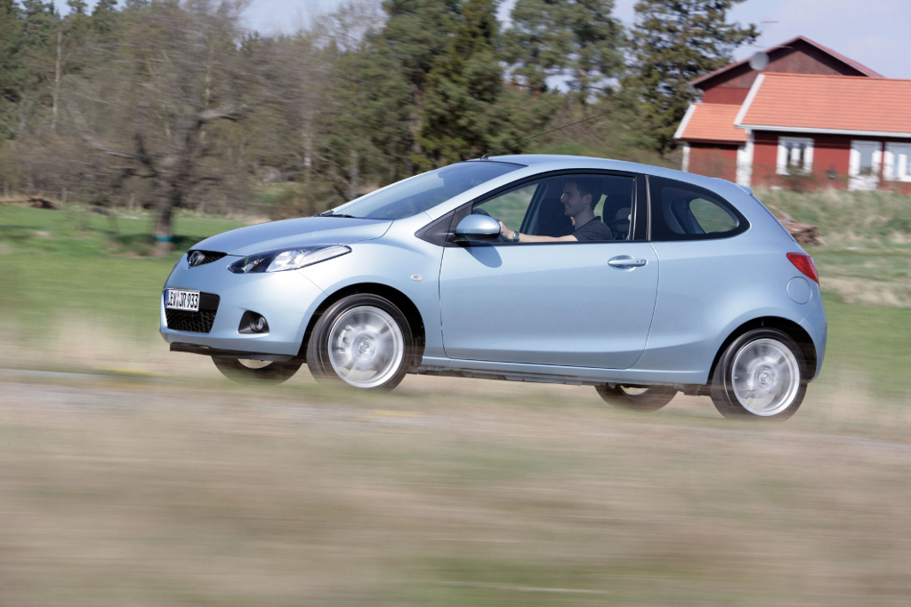 Mazda2 - Seite