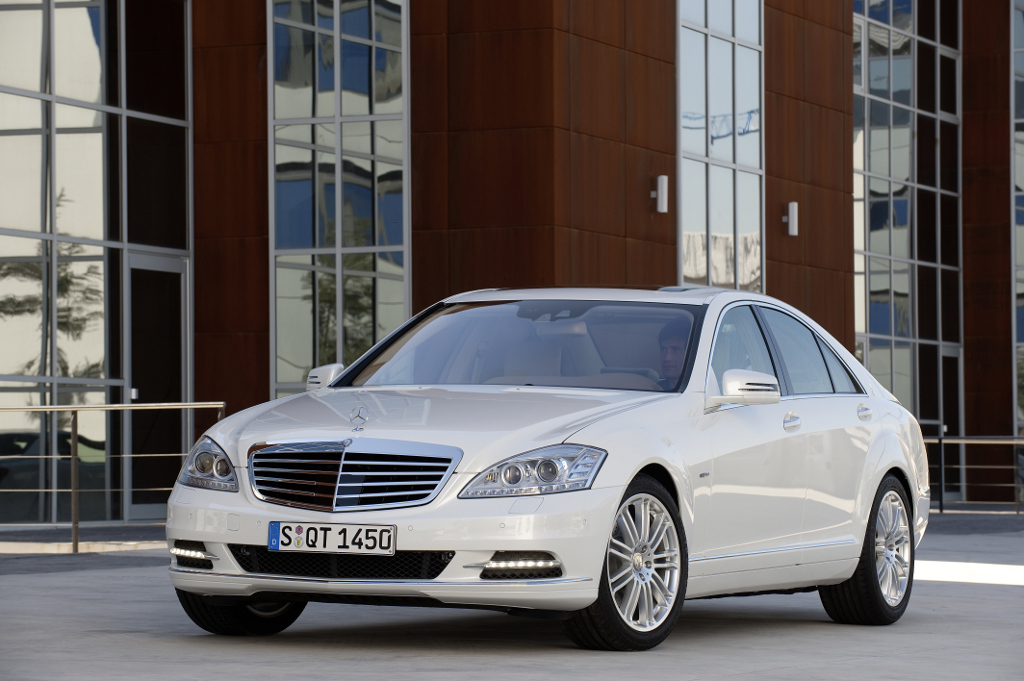 Mercedes-Benz S-Klasse Hybrid: Ein erster Schritt  