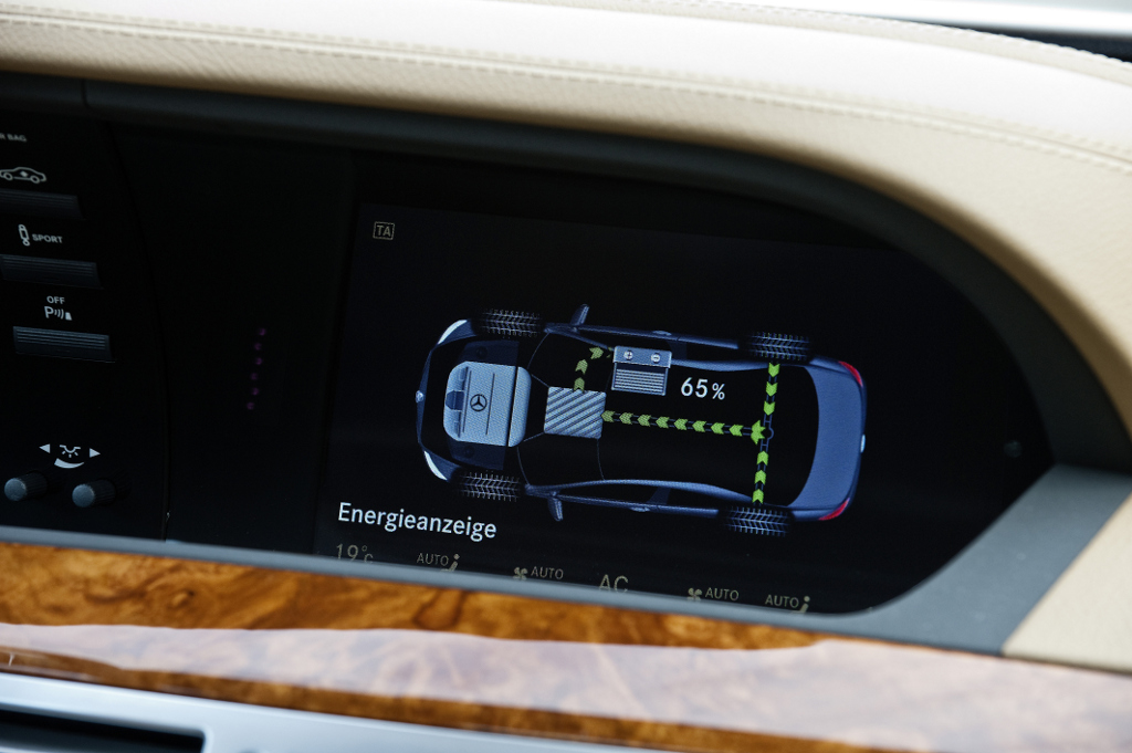 Mercedes-Benz S-Klasse Hybrid: Ein erster Schritt  