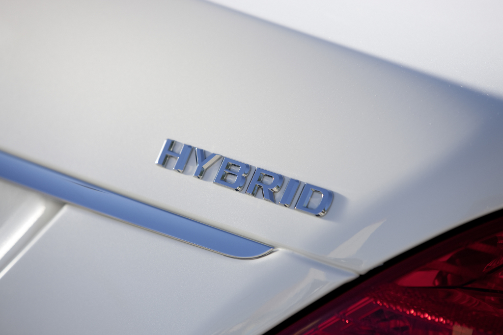 Mercedes-Benz S-Klasse Hybrid: Ein erster Schritt  