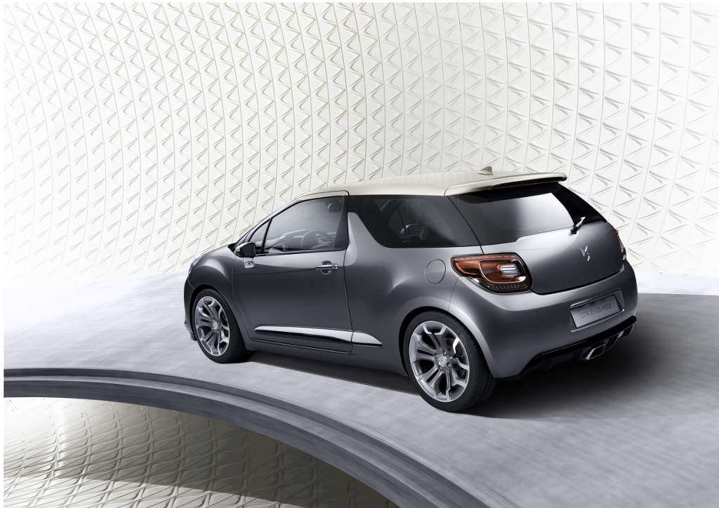 Modellstudien: Citroën gibt Blick ins Innere der DS-Studie frei
