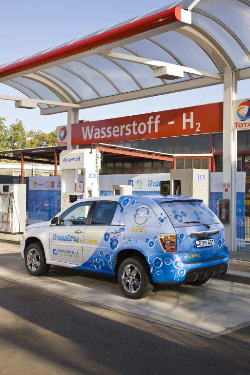 Modellstudien: Opel HydroGen4 beweist Alltagstauglichkeit