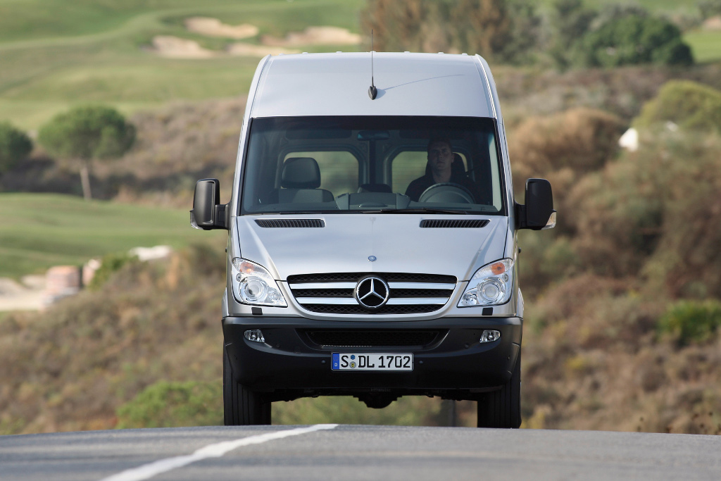 Neue Dieselmotoren-Generation für Mercedes-Benz Sprinter