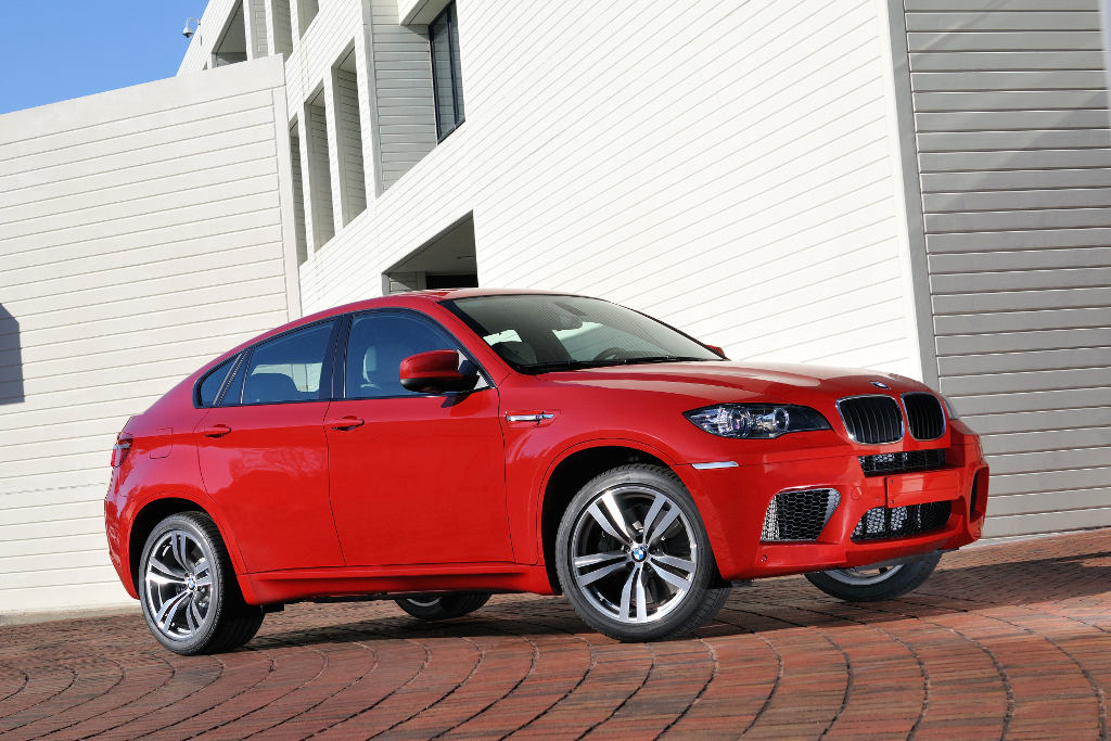 Video: BMW X6 M