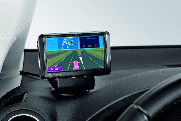 Volkswagen Zubehör bietet mobile Navigationslösung „Click and Ride“