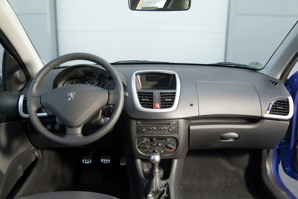 206: 206 ist das bislang erfolgreichste Peugeot-Modell