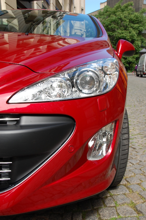 308: Erstkontakt Peugeot 308 CC Platinum HDi FAP: Da läuft's heiß den Rücken runter... 