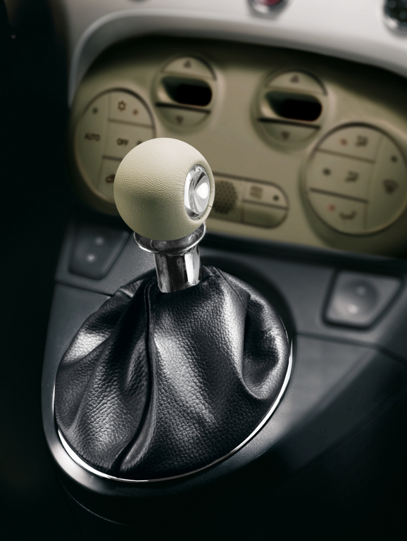 500: Erstkontakt Fiat 500: Klein, knuffig und jede Menge dolce vita...