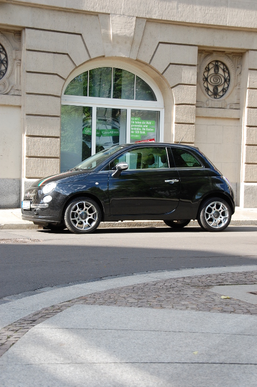 500: Erstkontakt Fiat 500: Klein, knuffig und jede Menge dolce vita...
