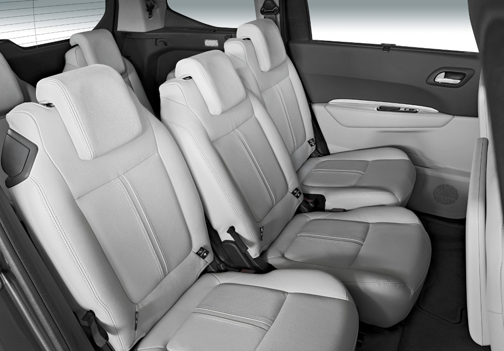 5008: Peugeot 5008 gibt Ausblick auf neues Marken-Design 