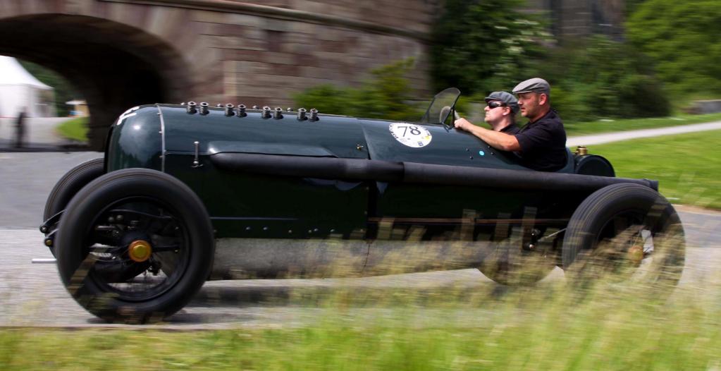 Bergrennen Kassel: Der Besuch der alten Wagen  - Bild