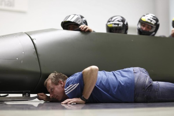 Bobfahrer testen bei BMW 