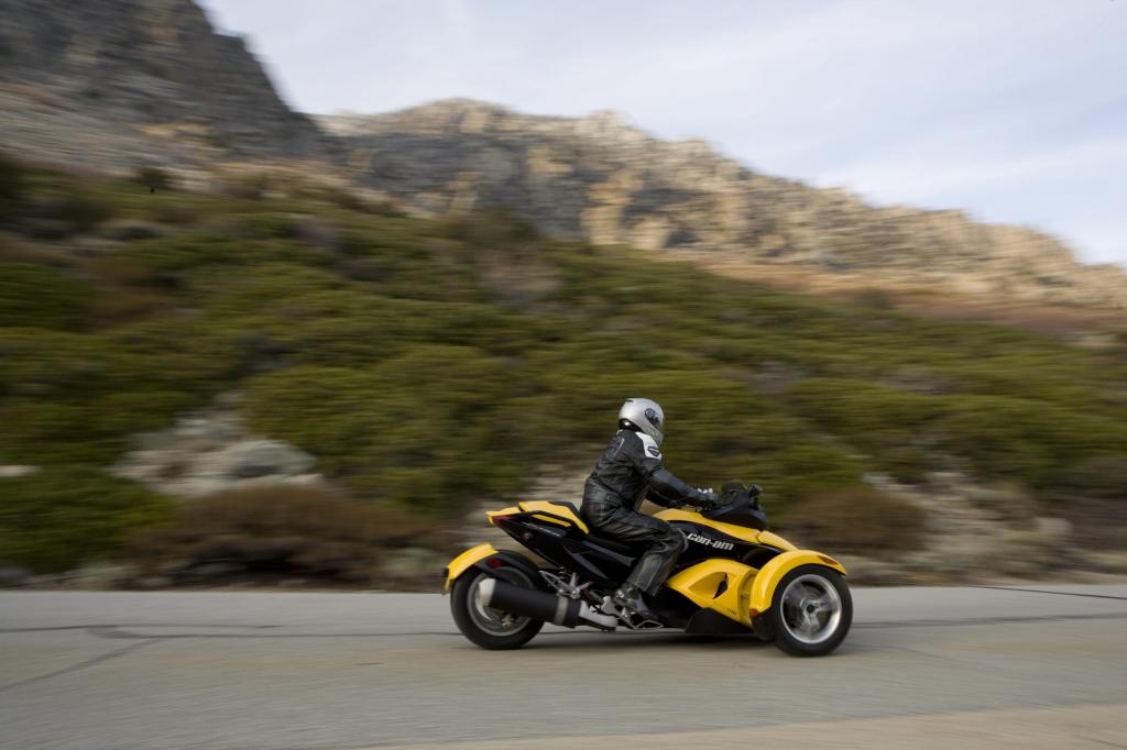 Can-Am Spyder Roadster: Dreirädriges Spaßmobil  - Bild(2)