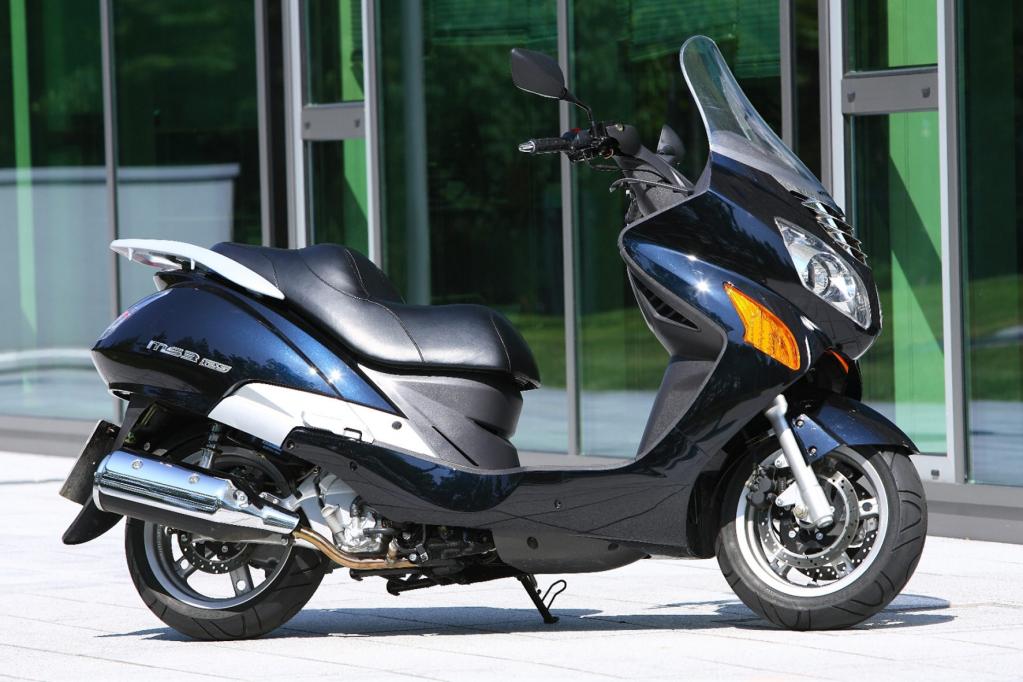 Fahrbericht Hyosung MS3i 250i: Viel Leistung zum günstigen Preis  - Bild(3)