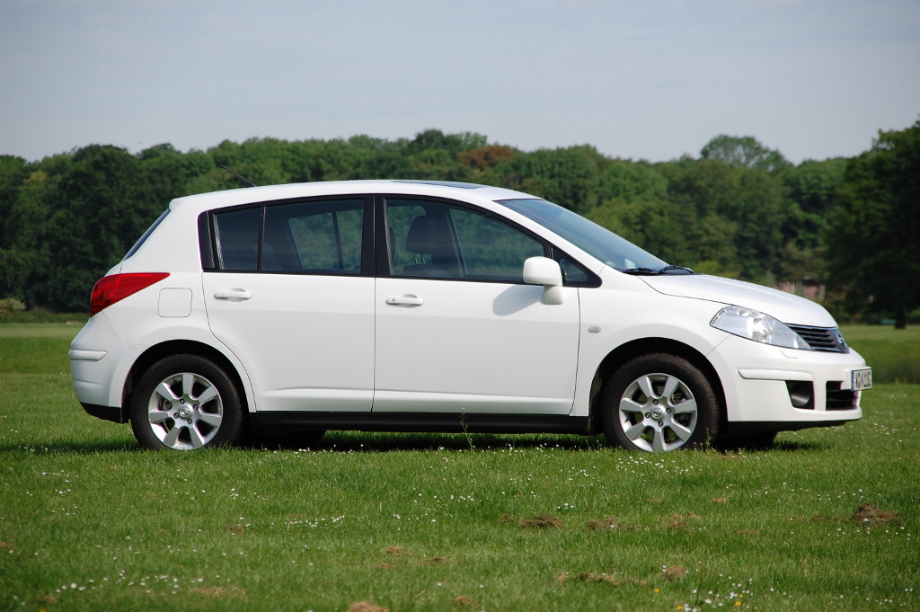 Fahrbericht Nissan Tiida Tekna 1.6: Das kleine Extra für den Tag - Bild(2)