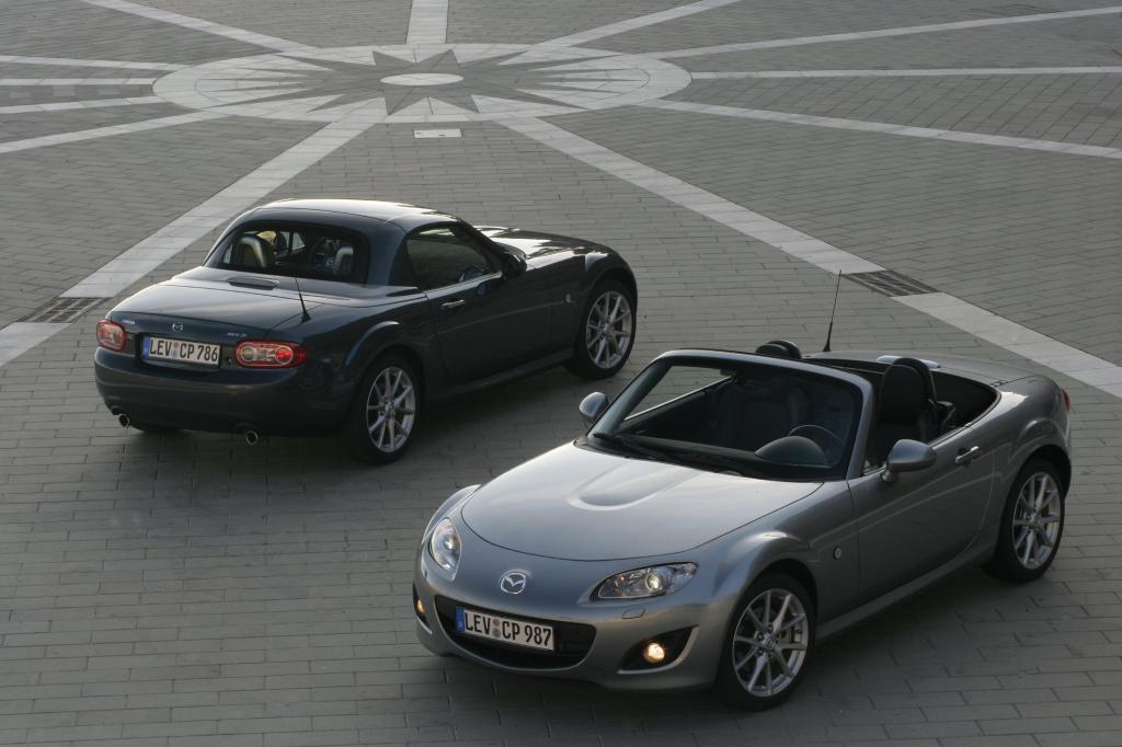 Mazda MX-5: Der Kult-Roadster wird 20   - Bild(6)