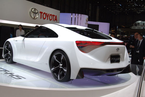 Modellstudien: Toyota bringt Hybrid-Supersportwagen 
