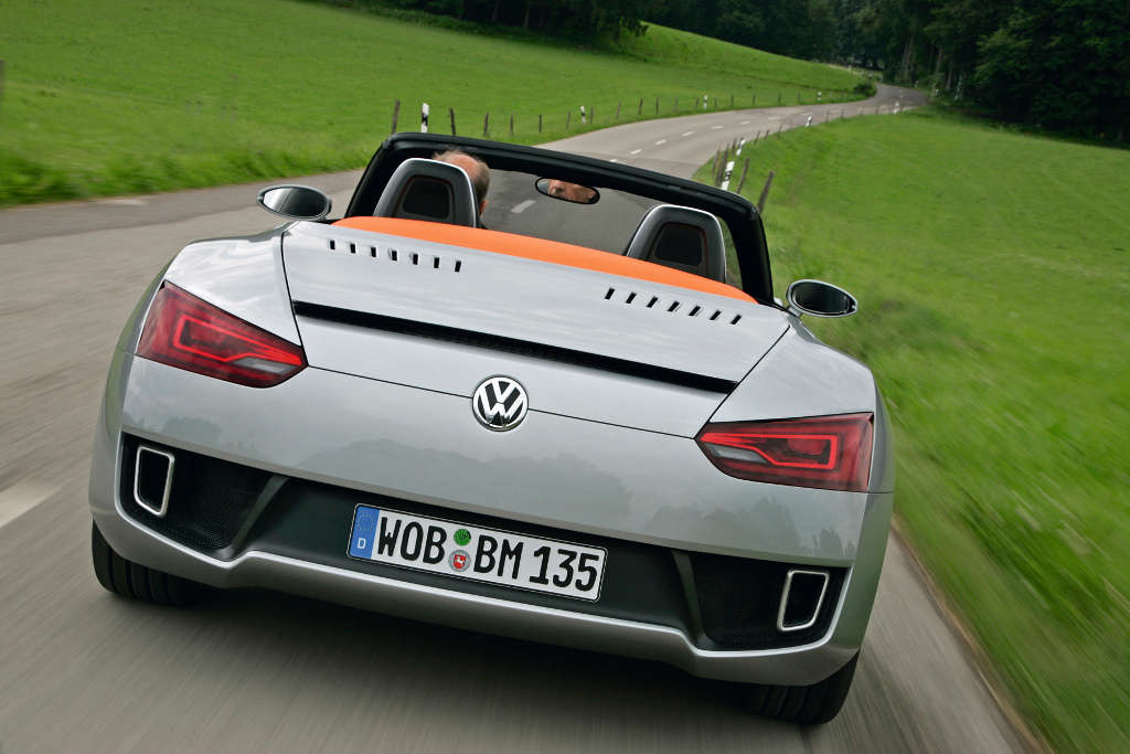 Modellstudien: Volkswagen stellt Roadster Concept Blue-Sport vor