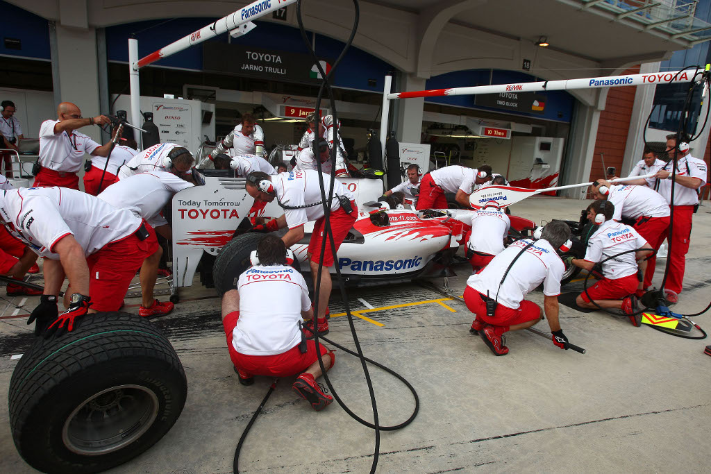 Motorsport: Türkei GP: Button siegt am Bosporus