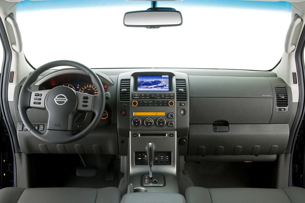 Nissan Navara Double Cab 2.5 dCi: Charakterkopf - Bild (6)