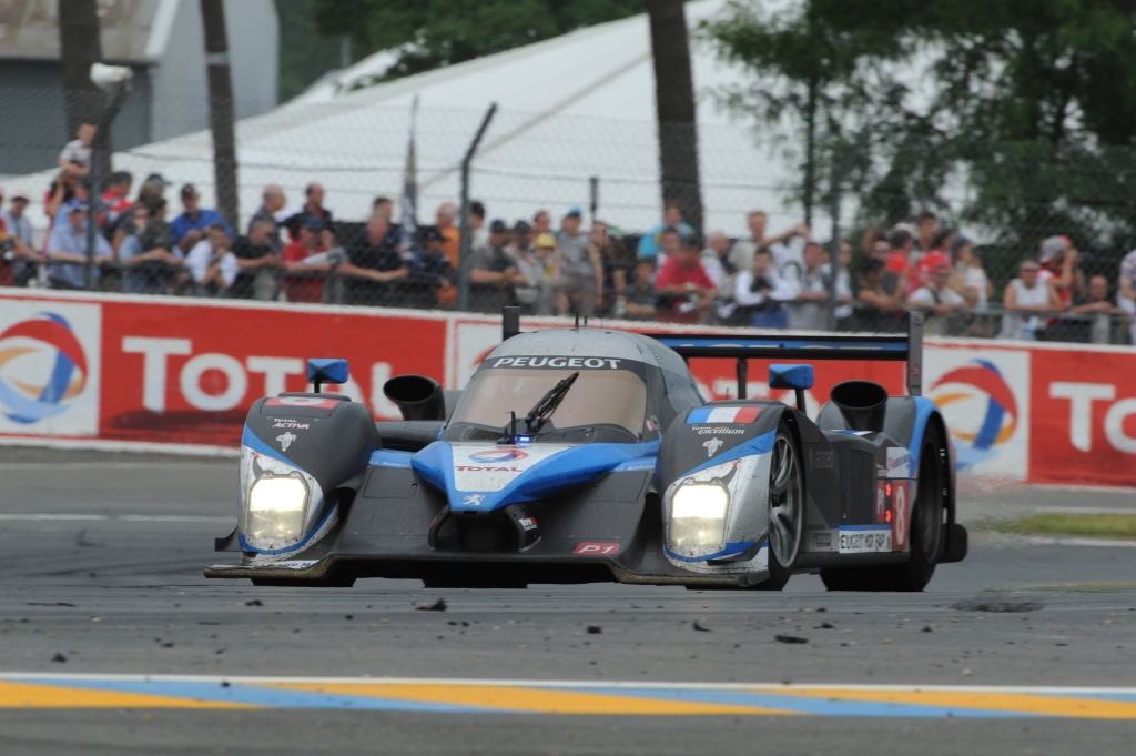 Peugeot: Peugeot mit Doppelsieg in Le Mans
