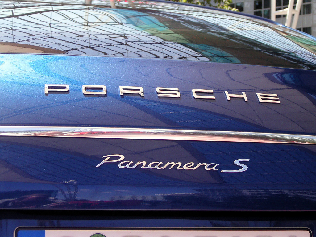 Porsche Panamera: Flach, breit, stark - Bild(2)