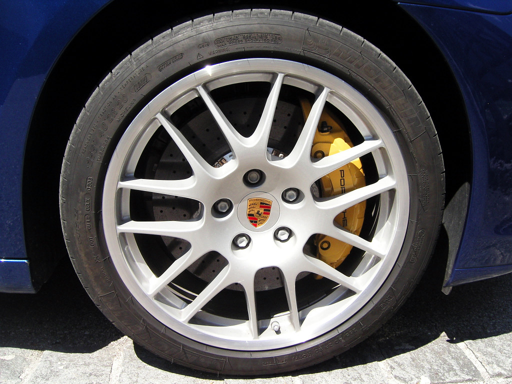 Porsche Panamera: Flach, breit, stark - Bild(5)