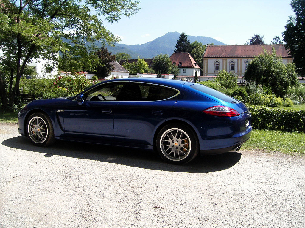 Porsche Panamera: Flach, breit, stark - Bild(6)